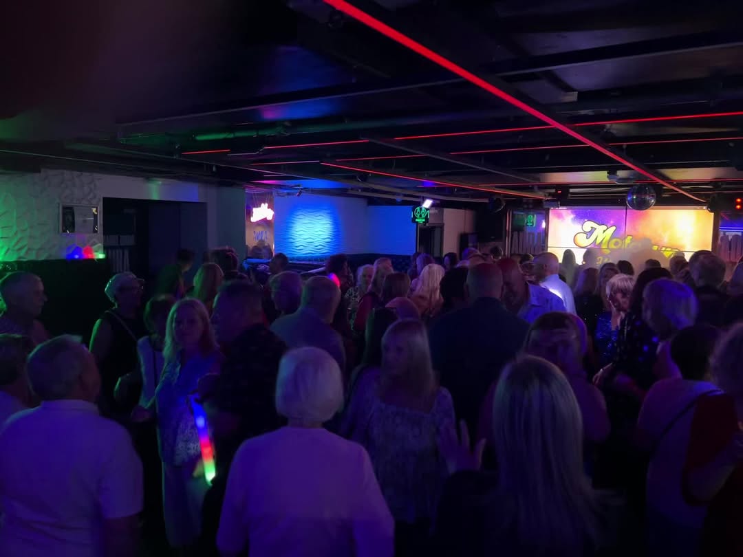 Motown Disco at Aura .!! #AURA #vip #NIGHTCLUB #party #nightout #tunbridgewellsmums